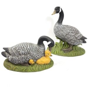 Vintage Atlantic Mold Ceramic Canadian Geese w/ Goslings Hand painted Marked